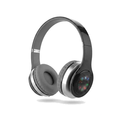 Cuffie wireless BEOTES FH AU105 colore nero con padiglioni grigi su sfondo bianco isolato